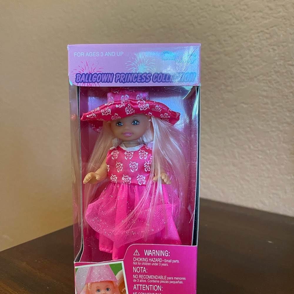 COPY - Lovely patsy Ballgown Princess collection